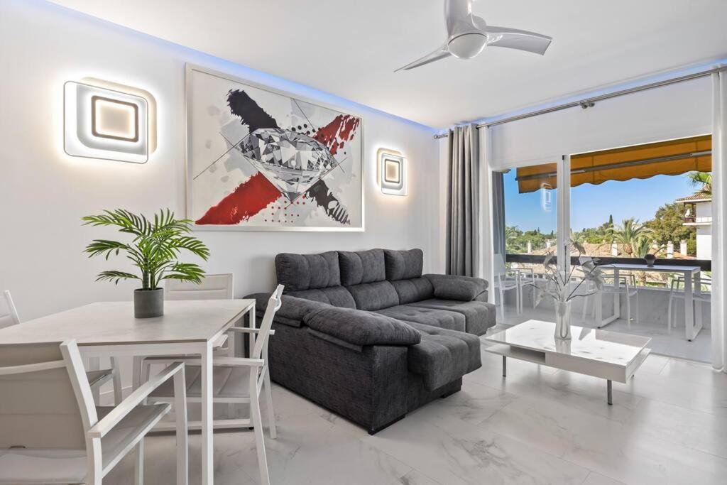 Fabulous 1 Bedroom Flat With Pool At The Golden Mile * Marbella