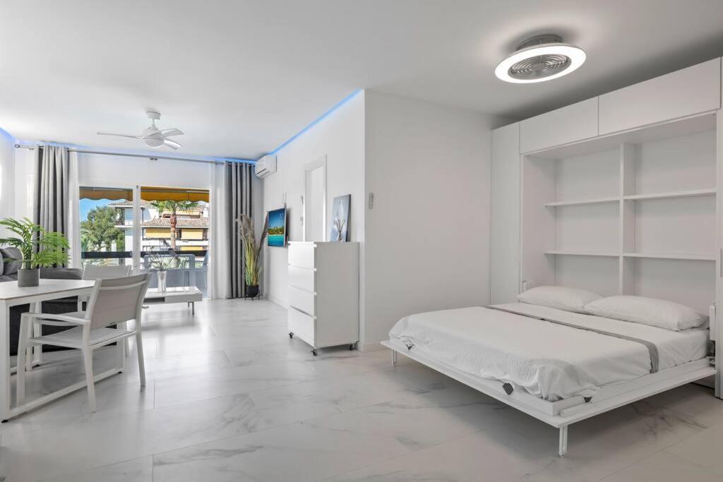 Fabulous 1 Bedroom Flat With Pool At The Golden Mile Apartment Marbella