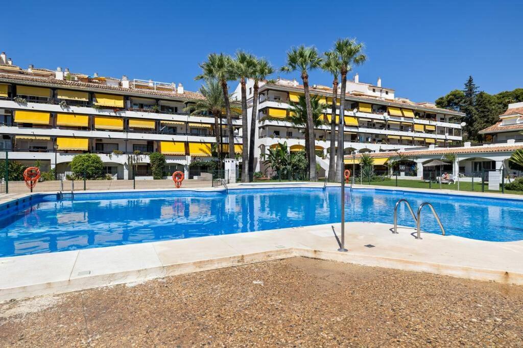 Fabulous 1 Bedroom Flat With Pool At The Golden Mile Apartamento Marbella